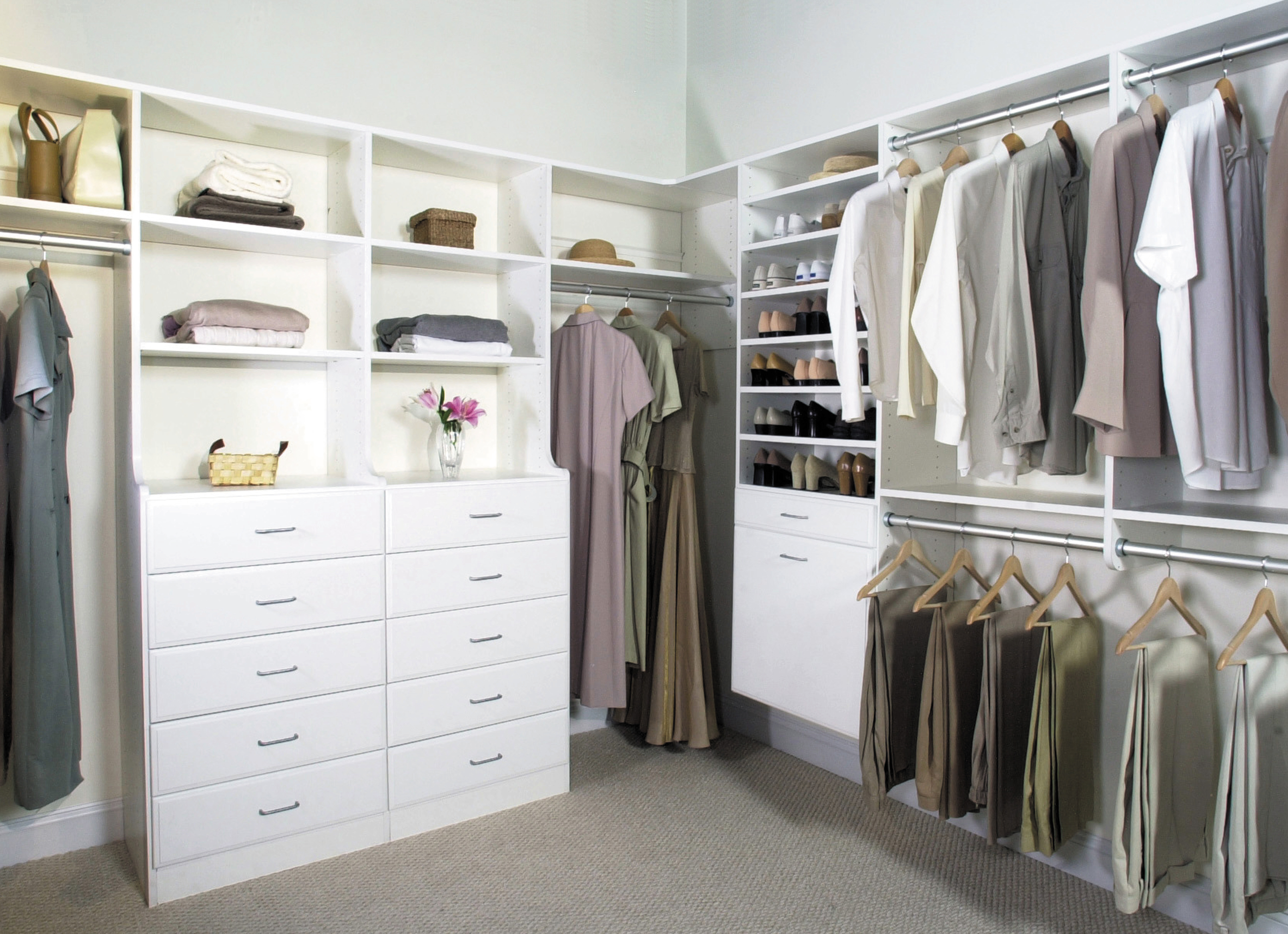 WALK-IN CLOSETS